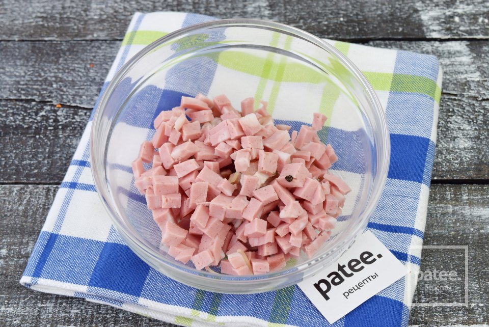 Пирожки с колбасой и сыром - Шаг 3