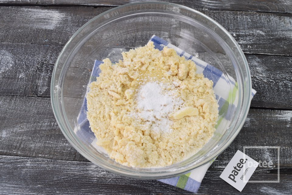 Пирожки с колбасой и сыром - Шаг 7