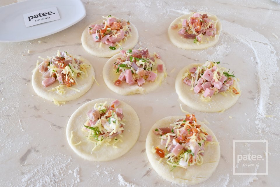 Пирожки с колбасой и сыром - Шаг 11