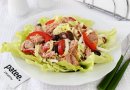 Салат с пекинской капустой и рыбной консервой