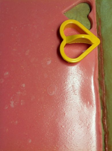 Бисквитный рулет к дню Влюблённых - Шаг 6