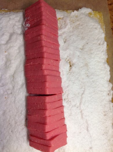 Бисквитный рулет к дню Влюблённых - Шаг 8