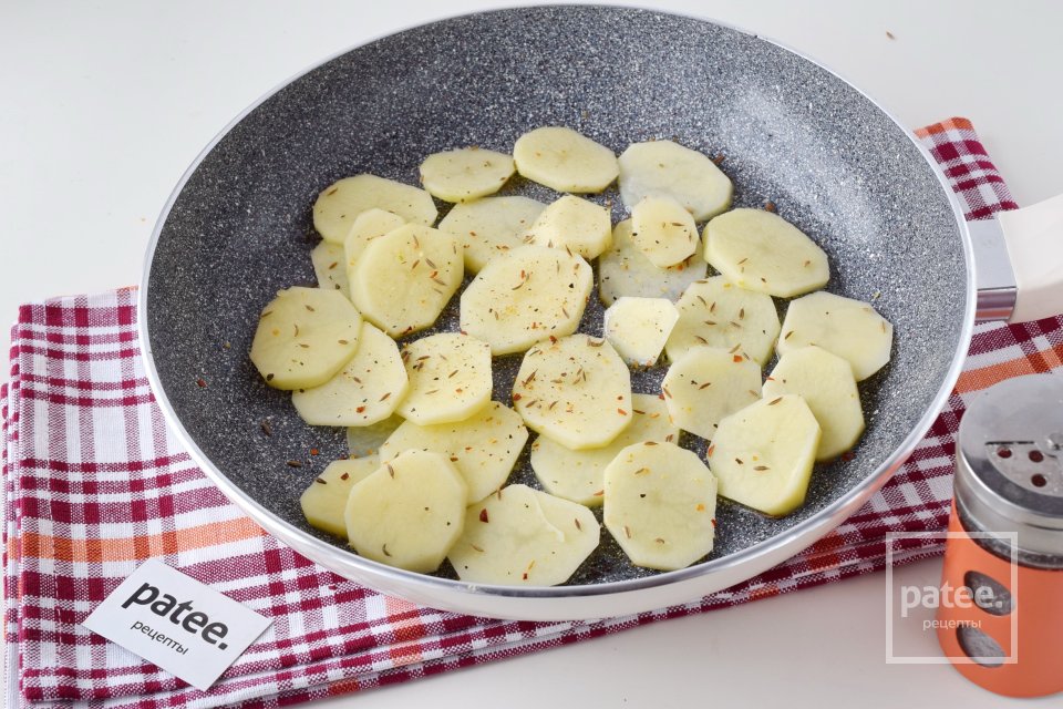 Жареный картофель с шампиньонами - Шаг 3