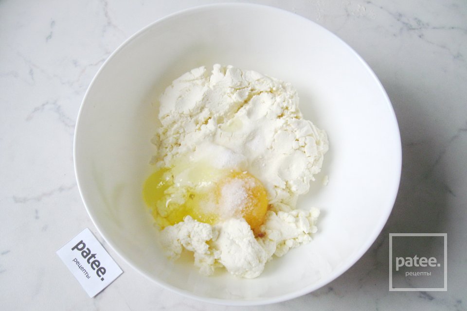 Пирожки с яблоками на творожном тесте - Шаг 4