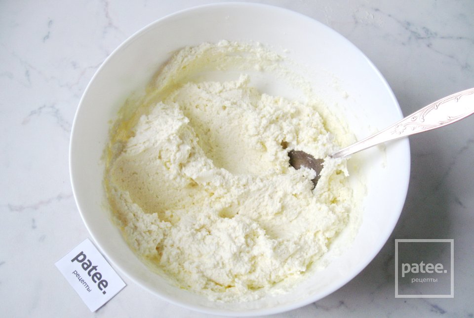 Пирожки с яблоками на творожном тесте - Шаг 6