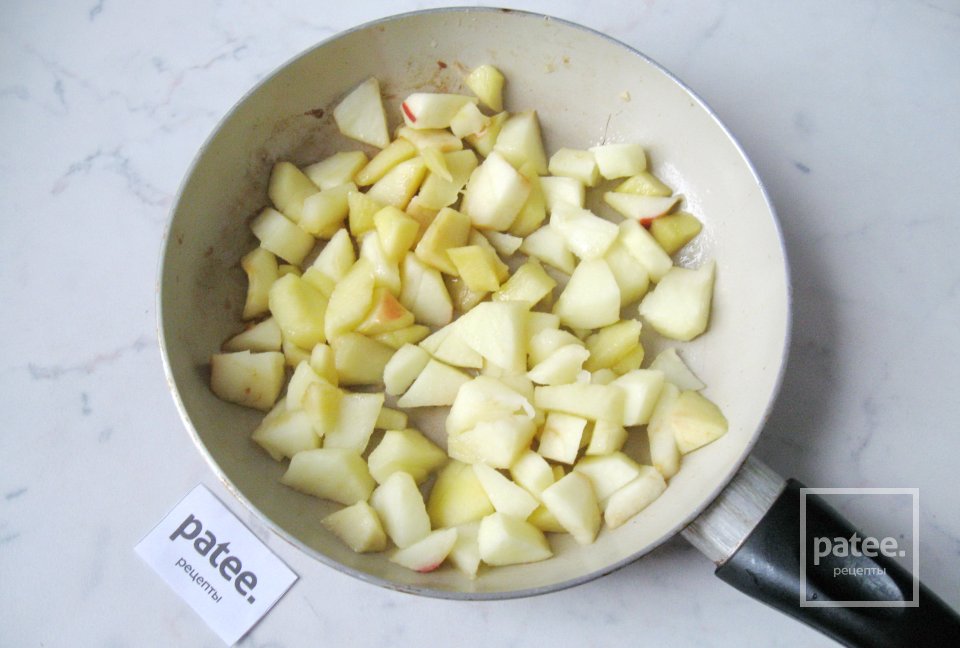 Пирожки с яблоками на творожном тесте - Шаг 11