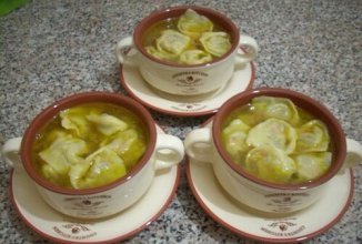 Бульон с "ушками" из лесных грибов