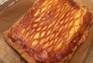 Пирог с брынзой и творогом