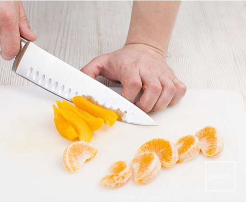 Теплый салат из птицы с мандаринами - Шаг 4