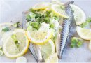 Скумбрия, запечённая в духовке с лимоном и пряностями