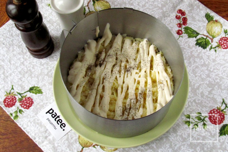 Салат шуба с консервами - Шаг 5