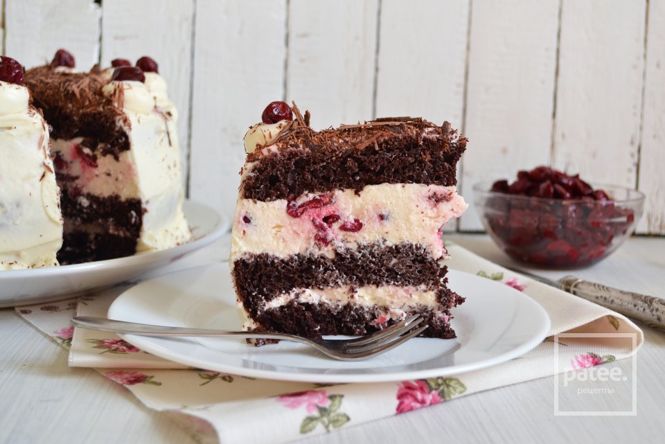 Шоколадно-вишневый торт с нежным сливочным кремом - Шаг 26