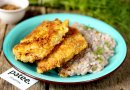 Отбивные из свинины с корочкой из кускуса