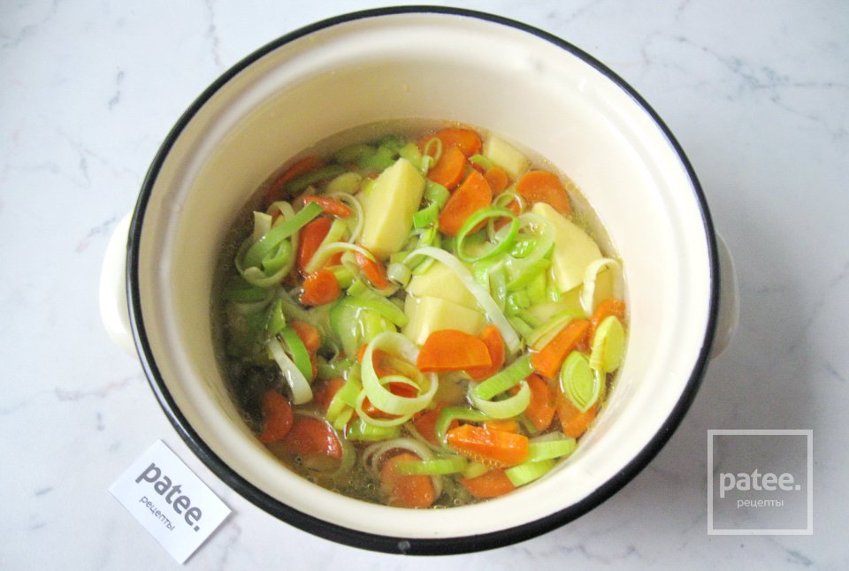 Картофельный суп-пюре с чесночными фрикадельками - Шаг 9