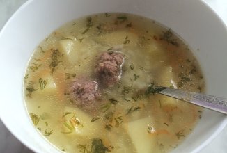 Рисовый суп с фрикадельками