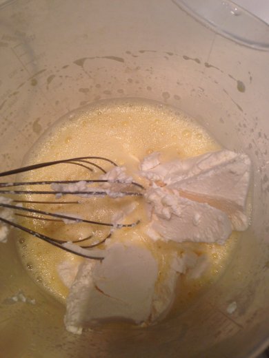 Сырники из рикотты на скорую руку - Шаг 1