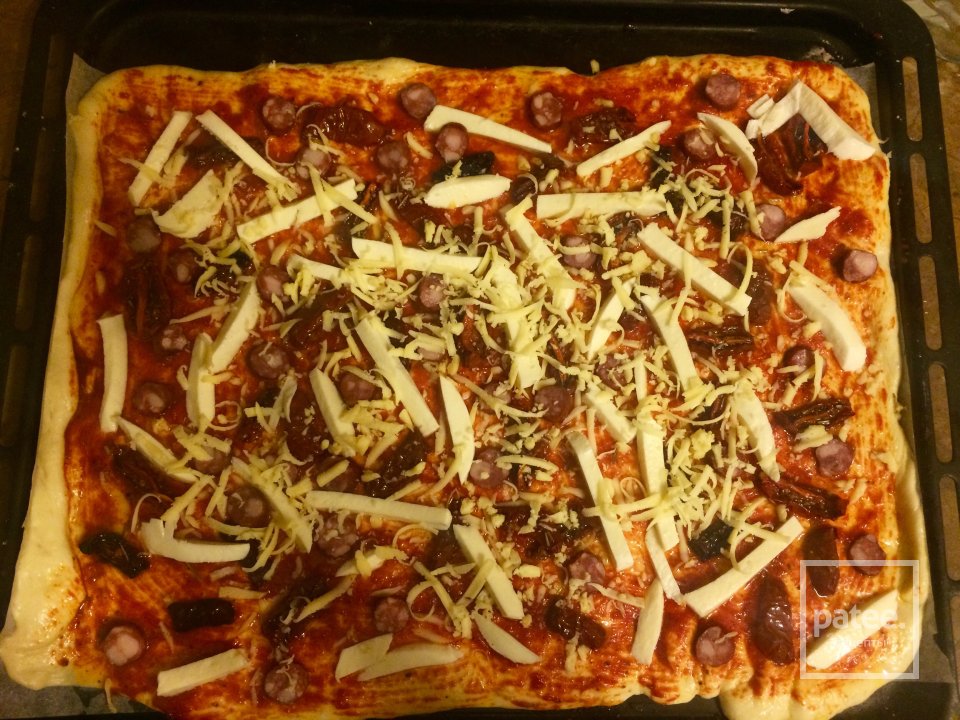 Пицца с вялеными томатами - Шаг 2