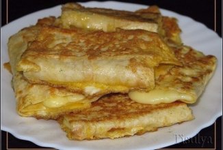 Лаваш с сыром в яйце