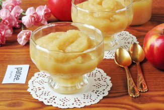 Яблочное пюре