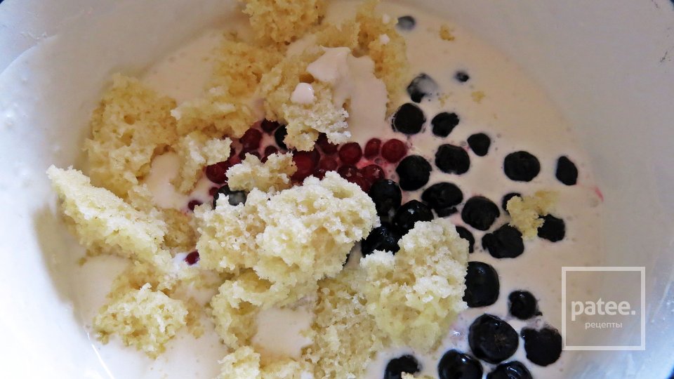 Торт-манник с ягодами - Шаг 9