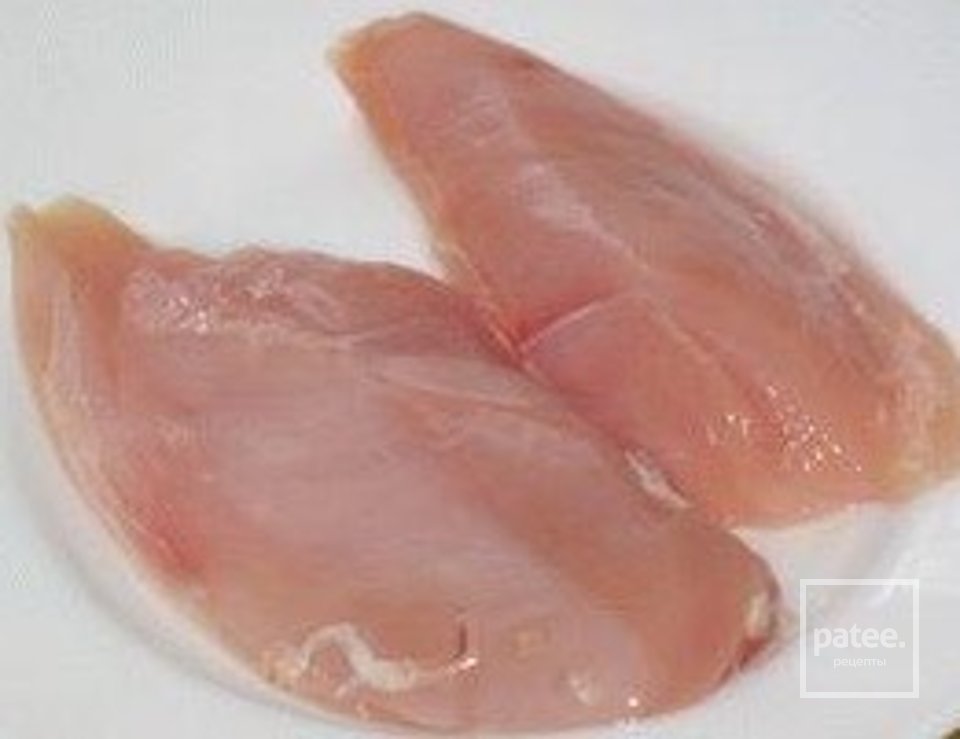 Маффины с курицей, сыром и зеленью - Шаг 1