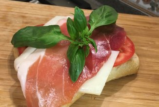 Сэндвич "Голодный каталонец"