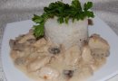 Куриное филе в сливочном соусе с шампиньонами