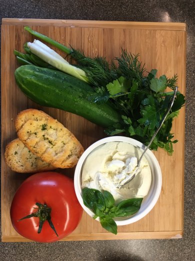 "Утренний "бутерброд с козьим творогом и зеленью. - Шаг 1