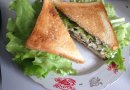 Сендвич с творогом и зеленью