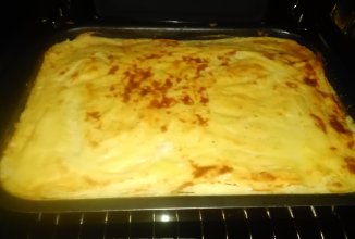 Запеканка с фаршем и грибами