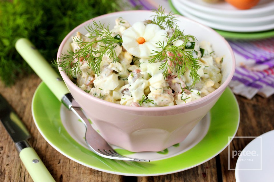 Салат с курицей и колбасой - Шаг 14