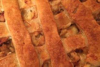 Пирог с курицей и шампиньонами