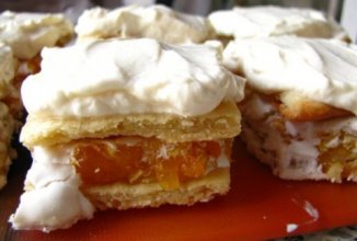 Пирог с курагой