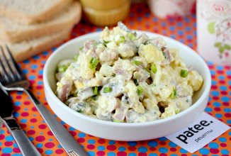 Салат с ветчиной и маринованными грибами