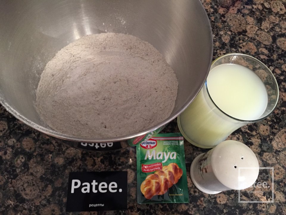 Ржаные булочки на сыворотке - Шаг 1