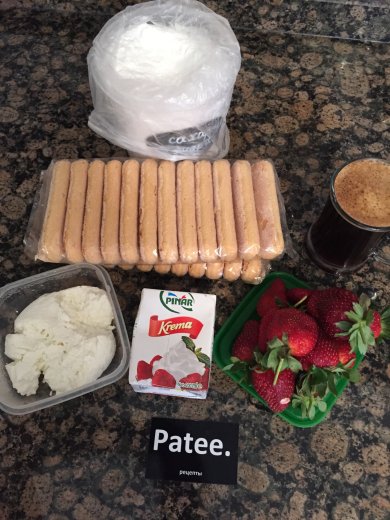 Творожный тирамису с клубникой - Шаг 1