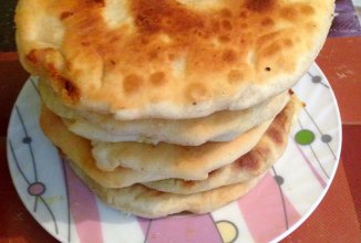 Лепешки с сыром картошкой и лучком