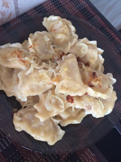 Вареники с картошкой и квашеной капустой - Шаг 1