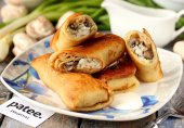 Блины с грибами и рисом
