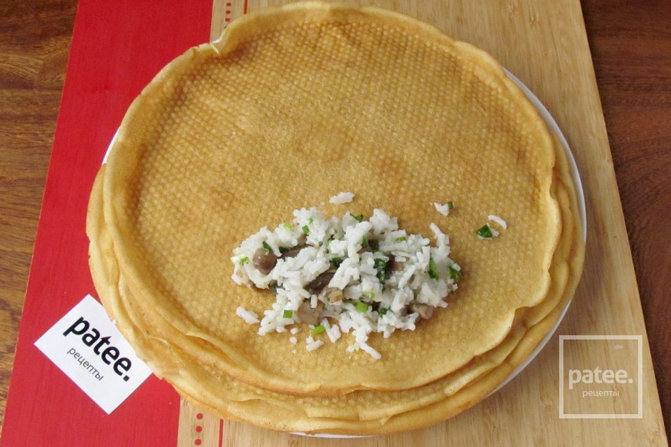 Блины с грибами и рисом - Шаг 17