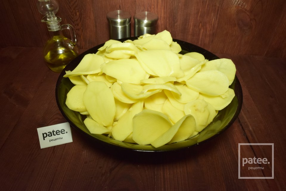 Мясо в духовке по французки - Шаг 2