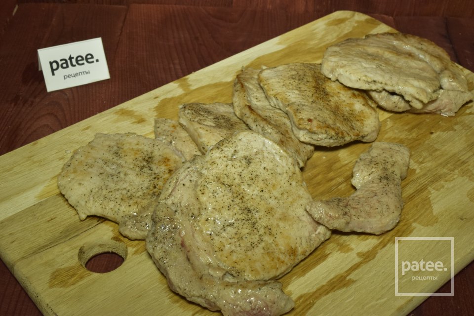 Мясо в духовке по французки - Шаг 6