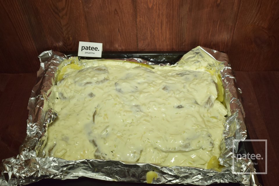 Мясо в духовке по французки - Шаг 11