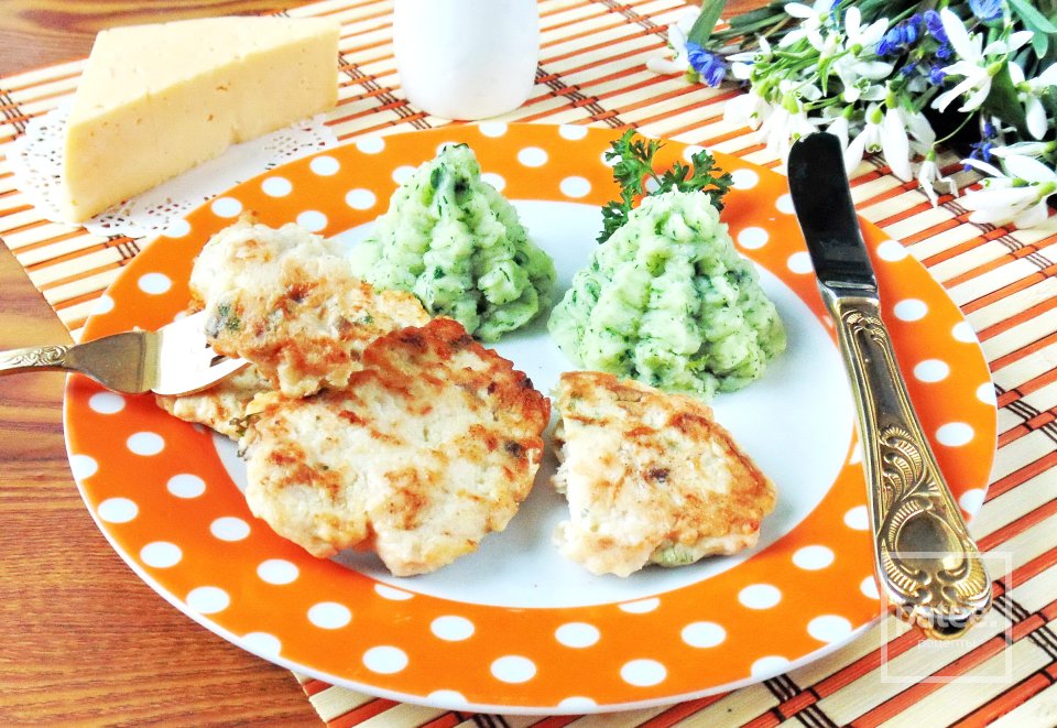 Рубленые шницели из куриной грудки с сыром - Шаг 15