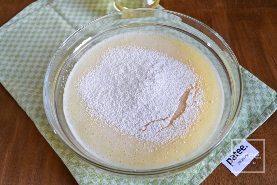 Тоненькие блины на сыворотке - Шаг 6
