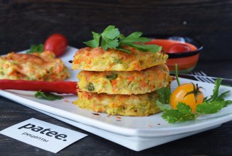 Кабачковые оладьи с сыром в духовке