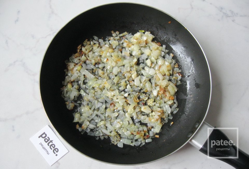 Пирожки с картофелем, курицей и луком - Шаг 9