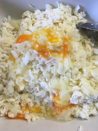 Хачапури с сыром и зелёным луком - Шаг 6