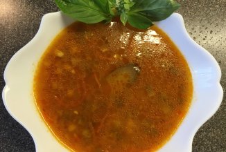 Постный рассольник с перловой крупой