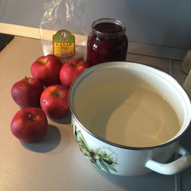 Яблочный компот за 15 минут - Шаг 1